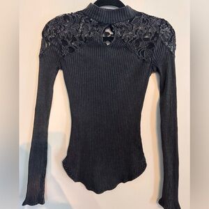 Free people turtle neck size XS